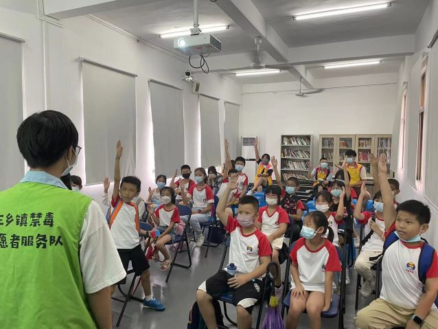 三鄉(xiāng)鎮(zhèn)開展“無毒暑期，健康同行”禁毒宣傳活動圖片4.jpg